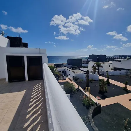 2 Bedroom Floor Close To * Puerto del Carmen (Lanzarote)