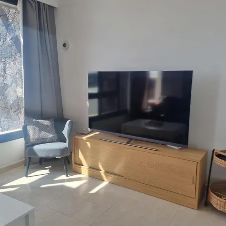 2 Bedroom Floor Close To * Puerto del Carmen (Lanzarote)