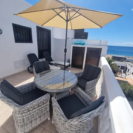 2 Bedroom Floor Close To Puerto del Carmen (Lanzarote)